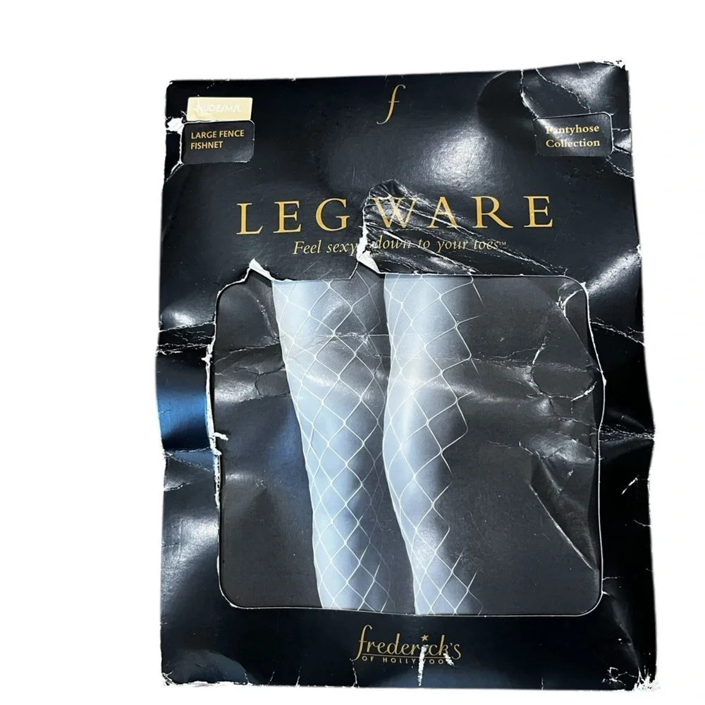 Frederick’s of Hollywood large fence deadstock NWT Fishnet nude Pantyhose M/L